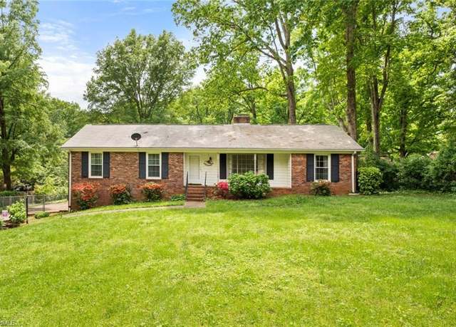 Property at 1010 Vienna Forest Dr, Pfafftown, NC 27040, 3 beds, 2 baths