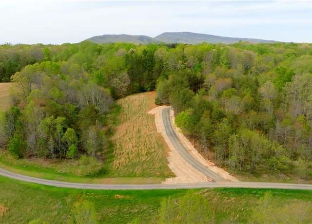 Property at 2 Thomas Farm Rd, King, NC 27021