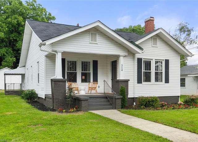 Property at 514 Boyd St, Reidsville, NC 27320, 3 beds, 2 baths