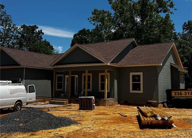Property at 139 Legacy Ln, Eden, NC 27288, 3 beds, 2 baths