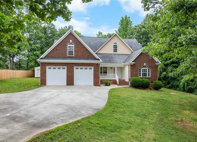 Property at 269 Country Villa Dr, Lexington, NC 27295, 3 beds, 2 baths