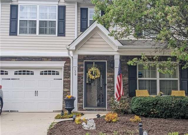 Property at 129 Kentland Ridge Dr, Kernersville, NC 27284, 3 beds, 2.5 baths
