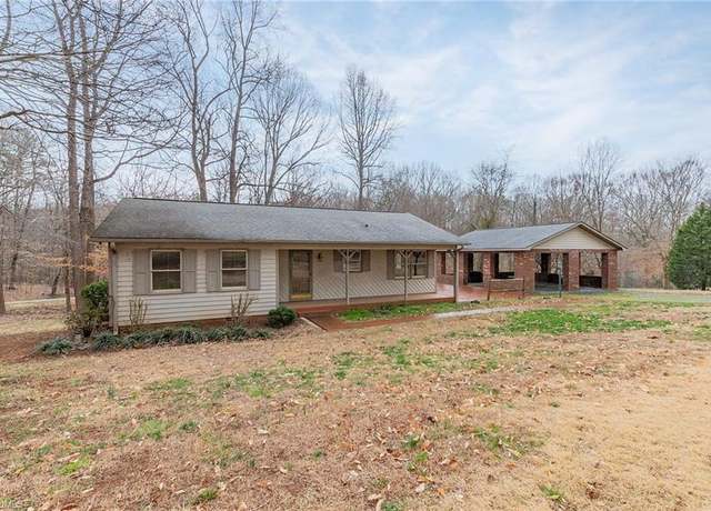 Property at 149 Lake Drive 8, Lexington, NC 27292, 3 beds, 2 baths