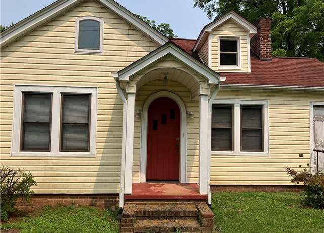 Property at 2096 Fancy Gap Rd, Mount Airy, NC 27030, 2 beds, 1 bath