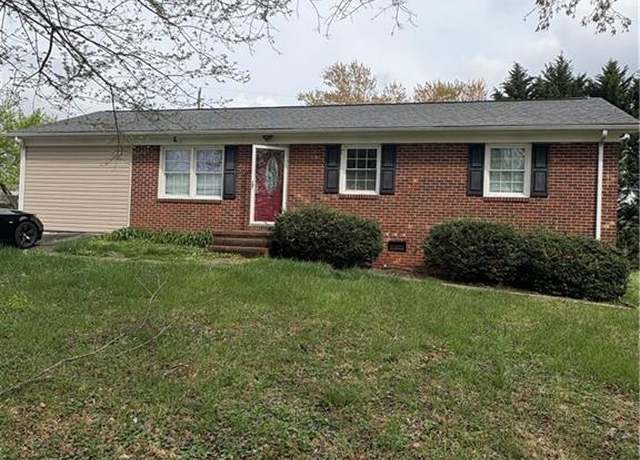 Property at 165 Gilda Dr, Mount Airy, NC 27030, 3 beds, 1.5 baths