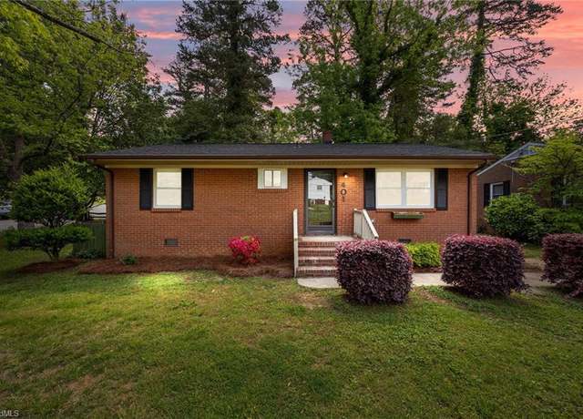 Property at 401 Woodsway Dr, Lexington, NC 27292, 2 beds, 1 bath