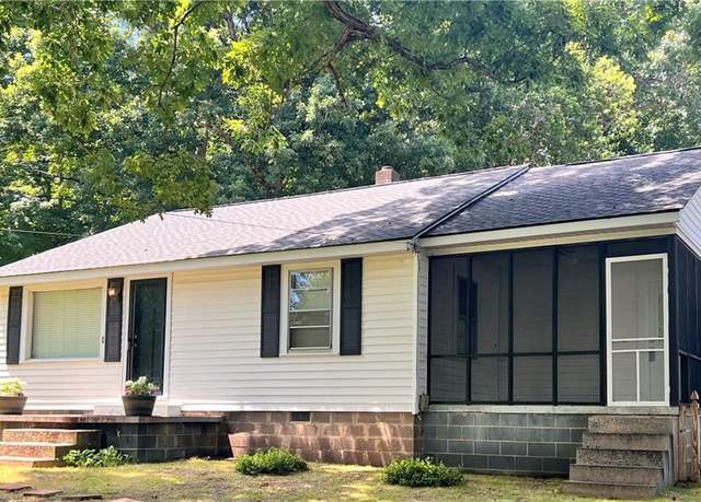 Property at 405 Saunders Dr, Asheboro, NC 27203, 3 beds, 1.5 baths