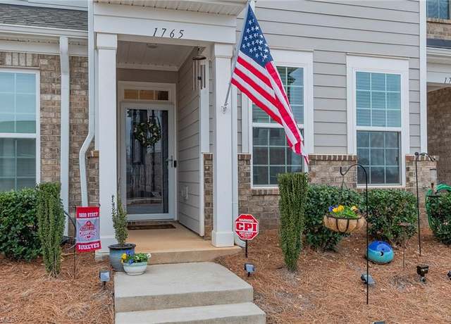 Property at 1765 Welden Village Ave, Kernersville, NC 27284, 2 beds, 2.5 baths