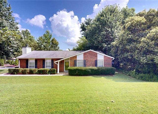 Property at 4332 Lake Jeanette Rd, Greensboro, NC 27455, 3 beds, 2 baths