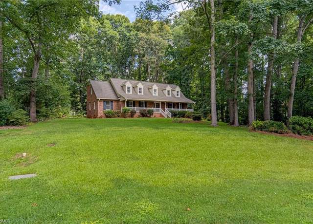Property at 2305 Teapot Ct, Winston-salem, NC 27106, 3 beds, 2.5 baths