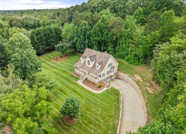 Property at 7570 Rinehart Ln, Clemmons, NC 27012, 3 beds, 3.5 baths