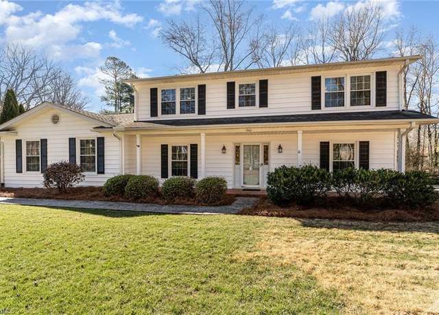Property at 1901 Hobbs Rd, Greensboro, NC 27410, 5 beds, 3.5 baths