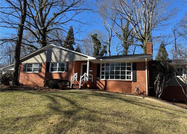 Property at 1000 Huntingdon Rd, Winston-salem, NC 27104, 3 beds, 3 baths