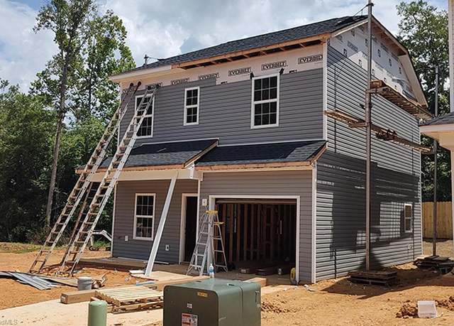 Property at 3430 Littlefield Way, Greensboro, NC 27405, 3 beds, 2.5 baths
