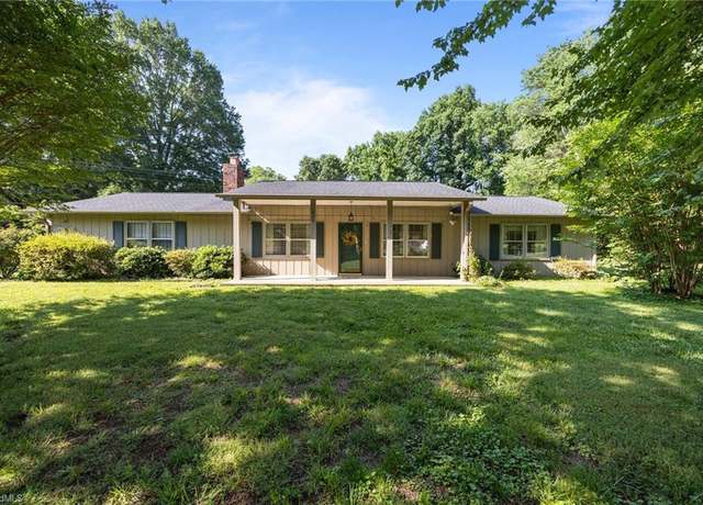Property at 328 Southwood Dr, Kernersville, NC 27284, 3 beds, 2 baths