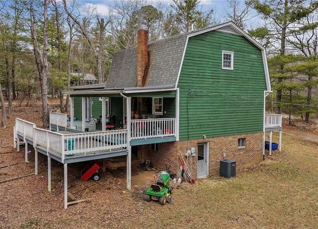 Property at 3427 Mountain View Rd, Glade Valley, NC 28627, 4 beds, 2 baths