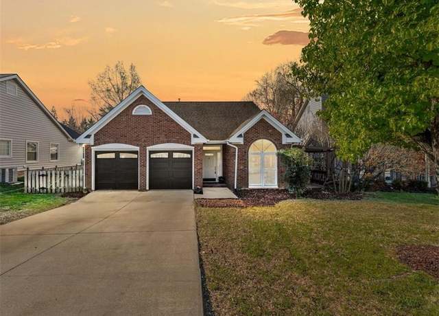 Property at 2305 Adams Farm Pkwy, Greensboro, NC 27407, 3 beds, 2 baths