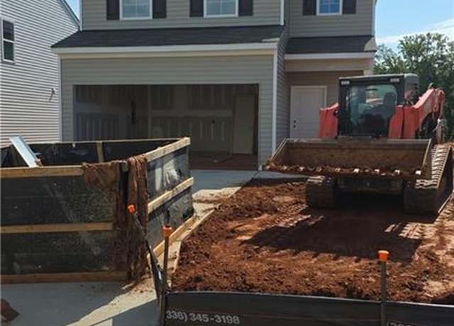 Property at 5043 Fallmeade Rd, Kernersville, NC 27284, 3 beds, 2.5 baths