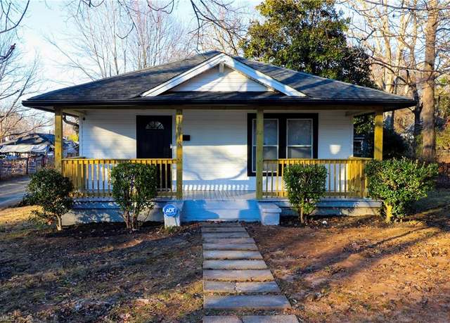 Property at 1618 Oak St, Greensboro, NC 27403, 3 beds, 1 bath