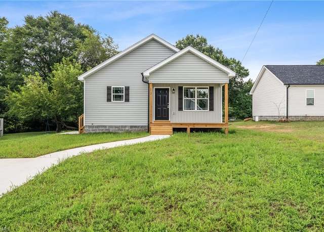 Property at 13 King Row, Thomasville, NC 27360, 3 beds, 2 baths