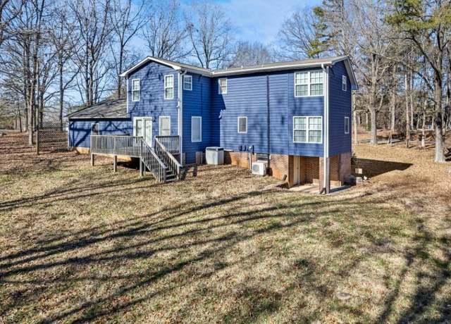 Property at 163 Albert Dr, Lexington, NC 27292, 3 beds, 2 baths