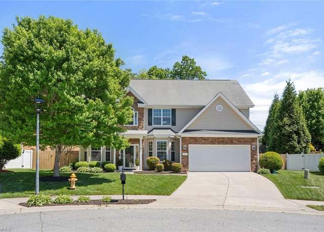 Property at 111 Hawick Ct, Kernersville, NC 27284, 4 beds, 2.5 baths