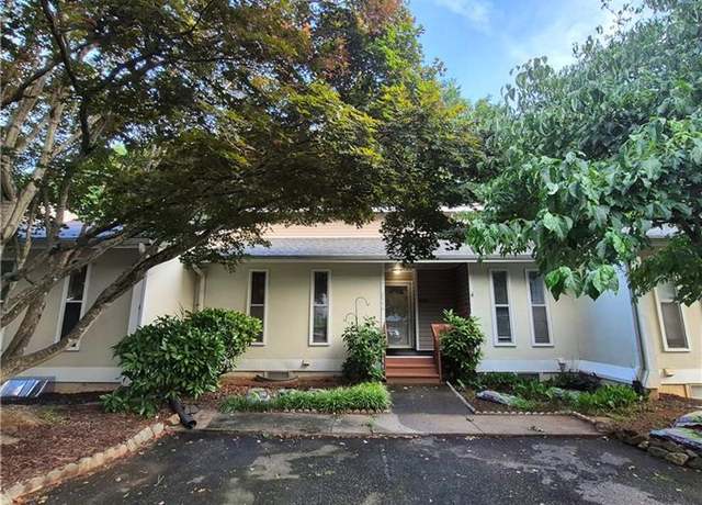 Property at 2546 Tantelon Pl, Winston-salem, NC 27127, 4 beds, 3 baths