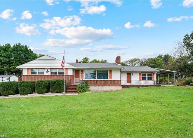Property at 1304 Forrest Dr, Mount Airy, NC 27030, 5 beds, 3 baths