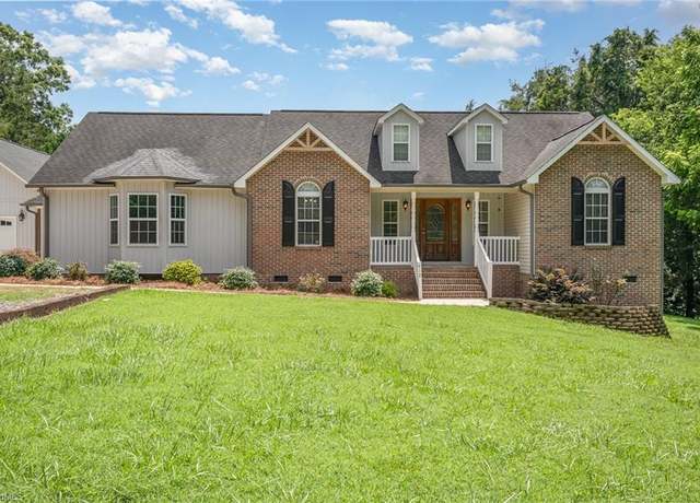 Property at 612 Underwood Dr, Thomasville, NC 27360, 3 beds, 2 baths