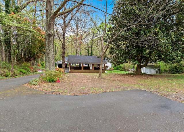 Property at 3825 Old Hollow Rd, Kernersville, NC 27284, 2 beds, 1 bath
