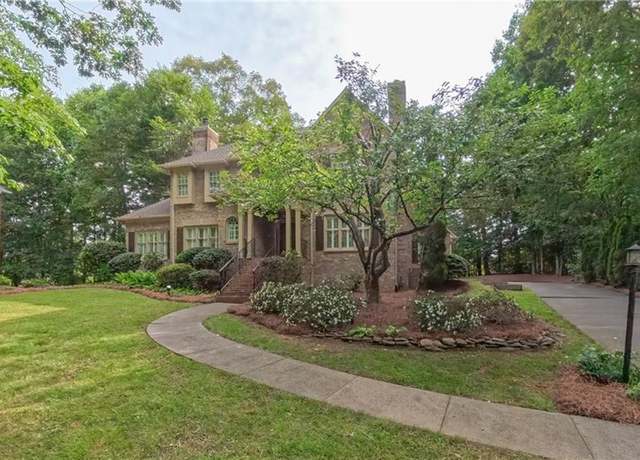 Property at 1005 Fallbrook Ln, Lewisville, NC 27023, 5 beds, 4.5 baths