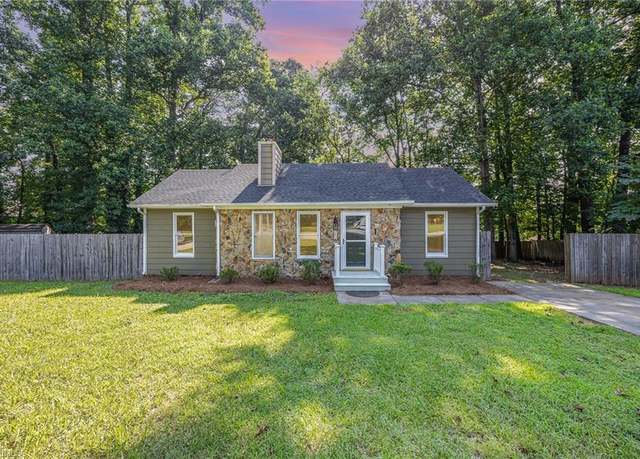 Property at 1302 Haverhill Dr, Greensboro, NC 27405, 4 beds, 2 baths