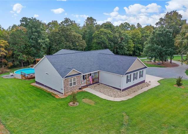 Property at 2106 Canaan Church Rd, Denton, NC 27239, 3 beds, 2.5 baths