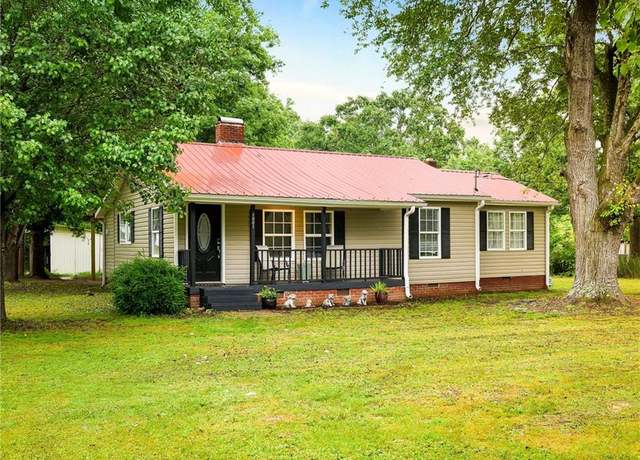 Property at 1681 Old Nc Highway 109, Lexington, NC 27292, 3 beds, 1 bath