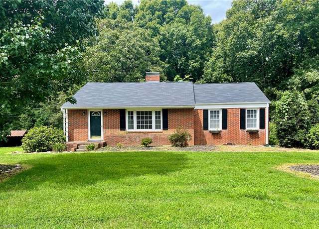 Property at 1102 Kerner Rd, Kernersville, NC 27284, 3 beds, 1.5 baths