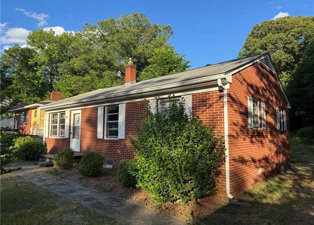Property at 4802 Summit Ave, Greensboro, NC 27405, 3 beds, 1.5 baths