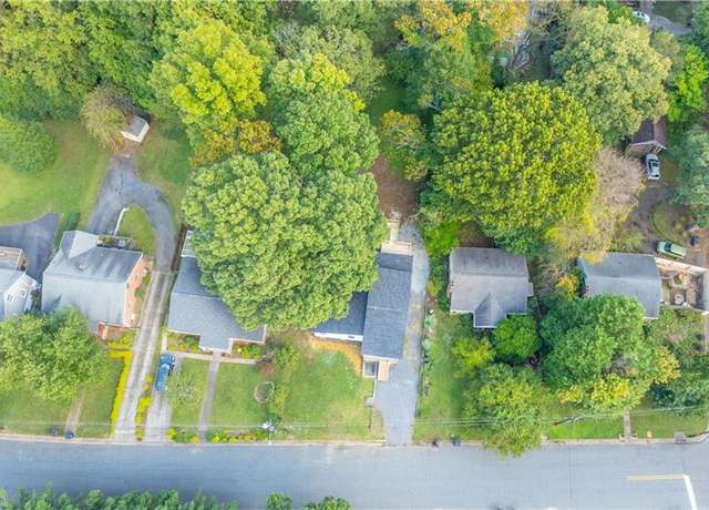 Property at 1037 Madison Ave, Winston-salem, NC 27103, 4 beds, 2.5 baths