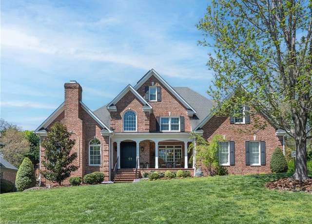 Property at 2814 County Clare Rd, Greensboro, NC 27407, 4 beds, 3.5 baths