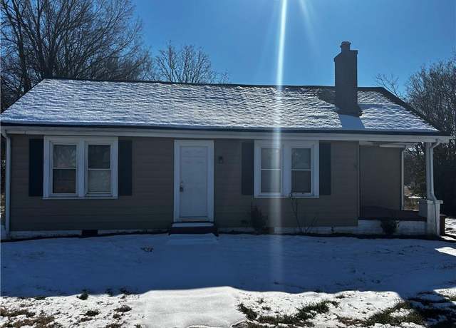 Property at 1714 Stadium Dr E, Eden, NC 27288, 3 beds, 2 baths