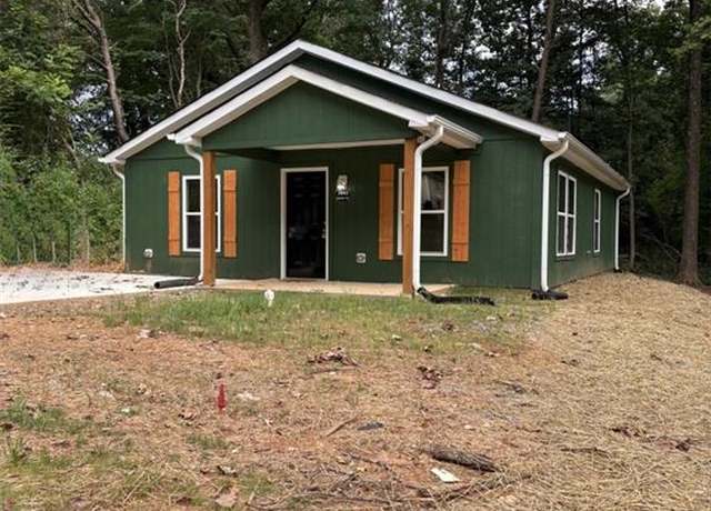 Property at 3643 Bates Dr, Winston-salem, NC 27105, 3 beds, 2 baths