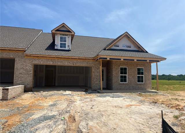 Property at 3601 Townland Cir, Clemmons, NC 27012, 2 beds, 2 baths