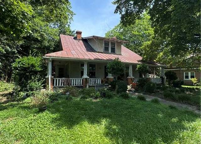 Property at 806 Lawsonville Ave, Reidsville, NC 27320, 3 beds, 1 bath