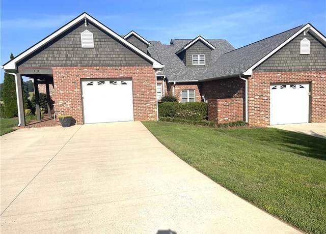 Property at 102 Hazelnut Ct, Mount Airy, NC 27030, 4 beds, 3.5 baths