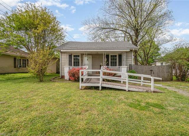 Property at 725 S Beaumont Ave, Burlington, NC 27217, 2 beds, 1 bath