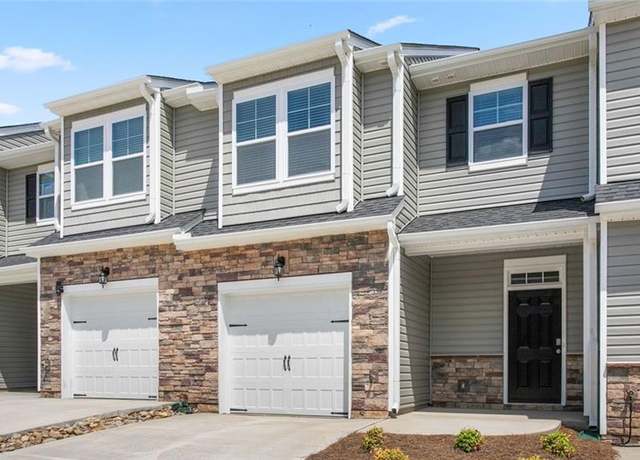 Property at 1258 Evelynnview Ln, Kernersville, NC 27284, 3 beds, 2.5 baths