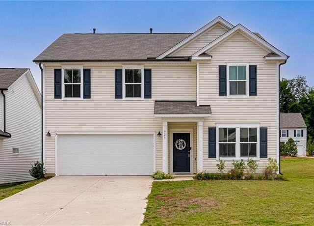 Property at 921 Bloomington Way, High Point, NC 27265, 4 beds, 2.5 baths