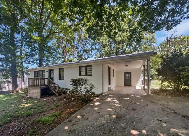 Property at 969 Old Linwood Rd, Lexington, NC 27292, 3 beds, 1 bath