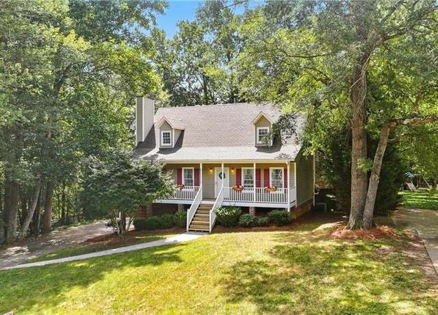 Property at 336 Reedy Creek Ct, Lexington, NC 27295, 3 beds, 2.5 baths