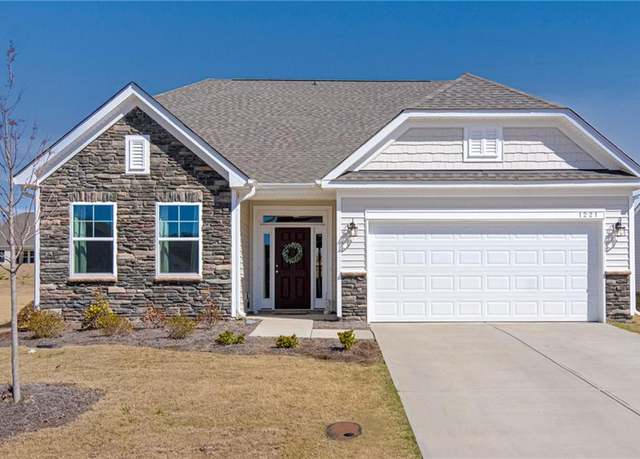 Property at 1221 Guyton Dr, Winston-salem, NC 27127, 3 beds, 2 baths