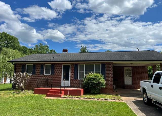Property at 9227 Nc 268, Elkin, NC 28621, 3 beds, 1.5 baths